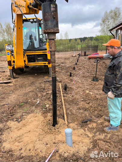 Аренда экскаватора-погрузчика