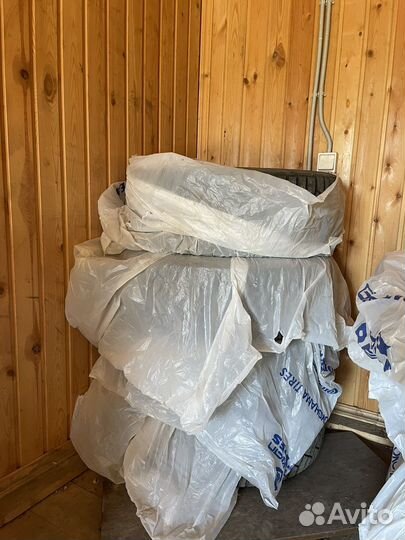 Michelin X-Ice North 4 215/55 R17 40D