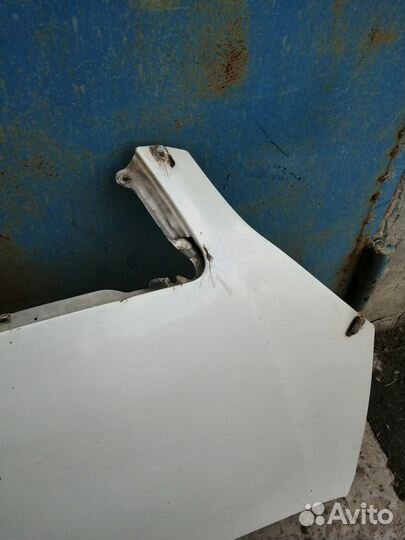 Капот Toyota Ipsum ACM21