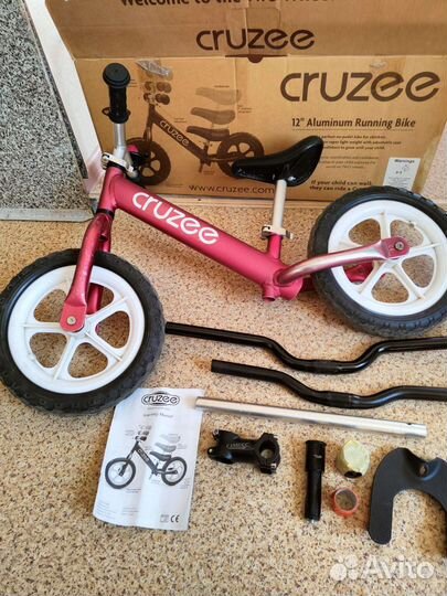 Беговел Cruzee 12