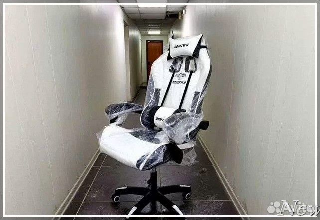 Компьютерное игровое кресло новое