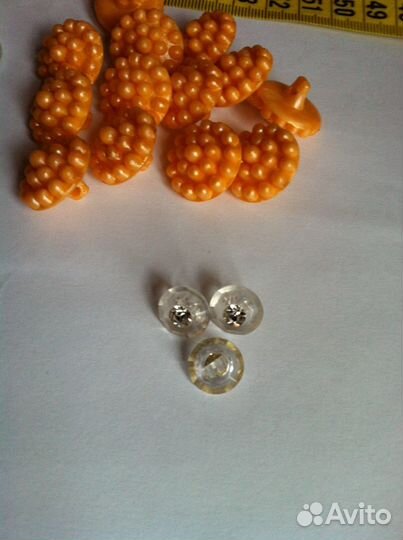 Пуговицы со стразами Нитки вискозные в клубках