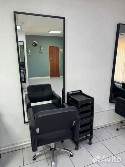 Сдается место парикмахера и маникюр