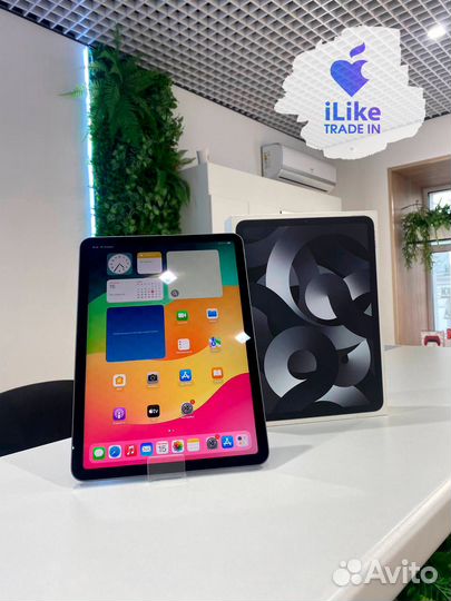 iPad Air 5 64 Гб wi-fi Серый космос Б/у