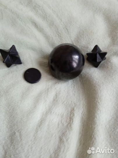 Изделие из Шунь гита