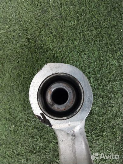 Рычаг подвески задний левый Nissan Fuga GY50