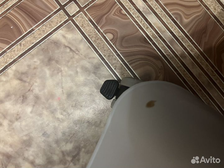 Стульчик для кормления babyton