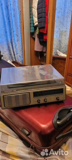 Проигрователь винила,электроника магнитофон