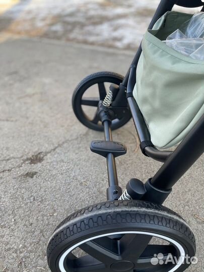 Прогулочная коляска Luxmom Libra