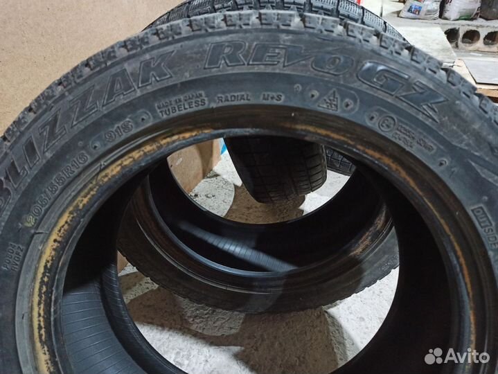 Bridgestone Blizzak Revo GZ 205/55 R16 91S