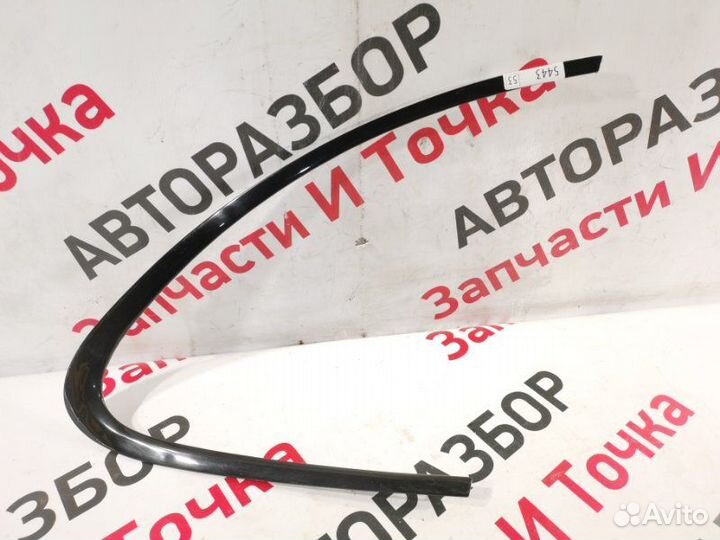 Молдинг стекла задний правый