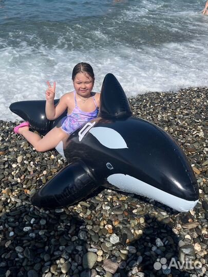 Надувной кит