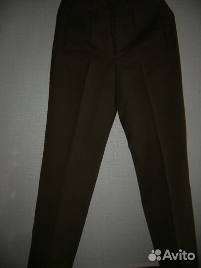 Офицерские брюки, рубашка и галстук времен СССР