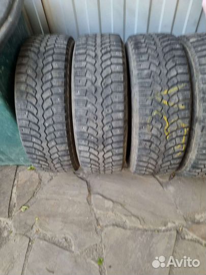 Bridgestone Blizzak Spike-01 195/65 R15