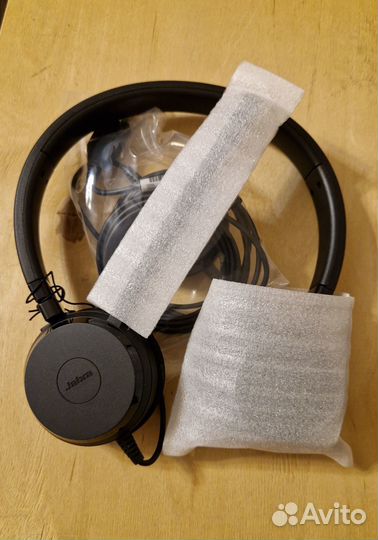 Гарнитура наушники Jabra Evolve 20 новая