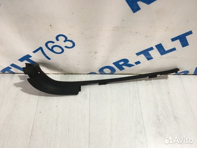 Обивка порога уголок передний lexus IS350 3.5 ат с