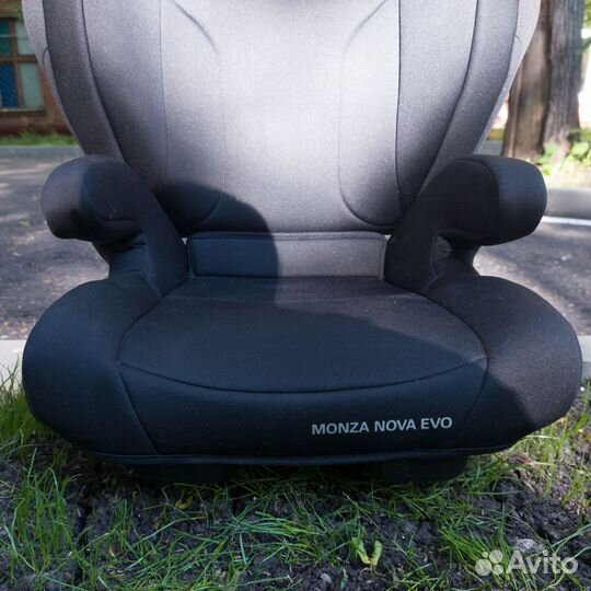 Автомобильное детское кресло Recaro Monza Nova EVO