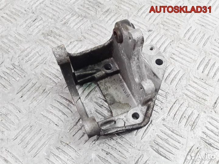 Кронштейн гидроусилителя Renault Sandero