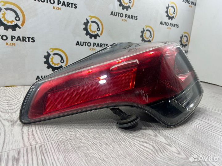 Фонарь задний левый Toyota Rav4