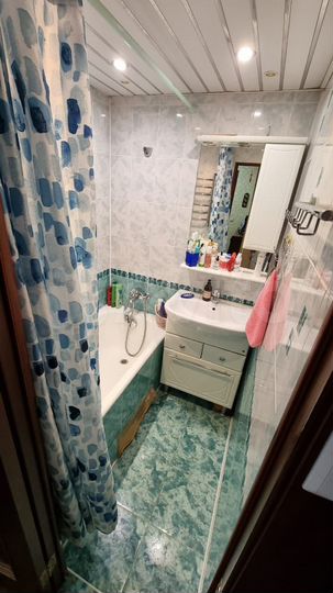 Комната 10 м² в 2-к., 1/9 эт.