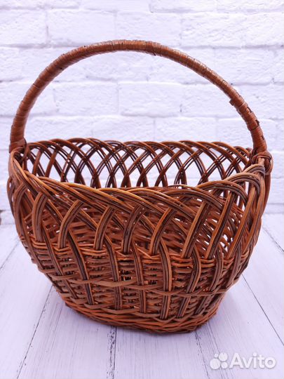Корзина плетеная