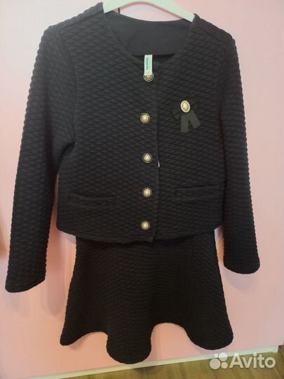 Костюм школьный для девочки 134p и 140р