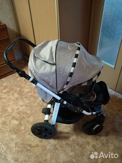 Продам прогулочную коляску Lonex Sport