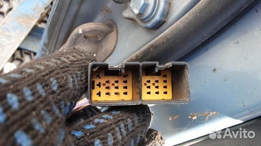 Дверь задняя правая ford C-MAX 1 (LUK15FT01)