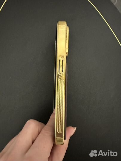 Чехол Michael Kors на iPhone 14 pro с картхолдером