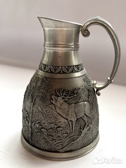 Оловянные кувшины и графины