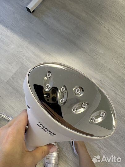 Отпариватель для одежды polaris