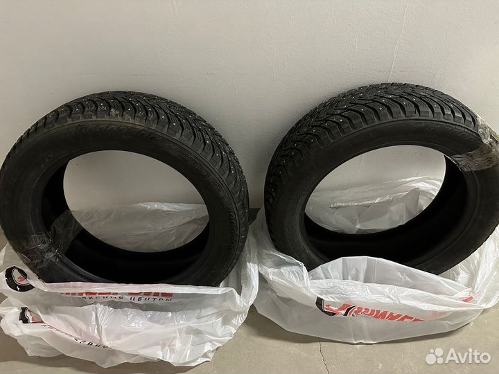 Nokian Tyres Hakkapeliitta 8 SUV 235/55 R20 102T