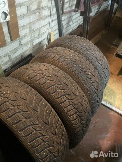 Ascenso BHB 310 235/60 R18
