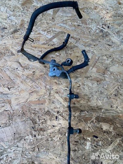 Трубка топливная обратная передняя Toyota Avensis