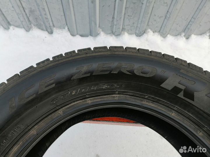 Pirelli Ice Zero FR 215/60 R16 99T