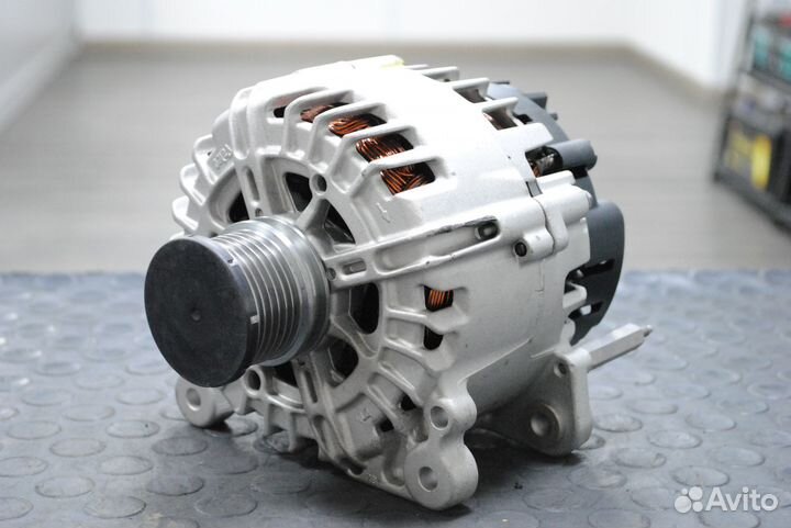 Генератор Audi Q5, Audi A4, A5 2.0 TDi 140А