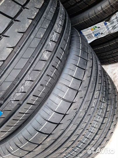 Triangle Sports TH201 205/50 R17 93Y