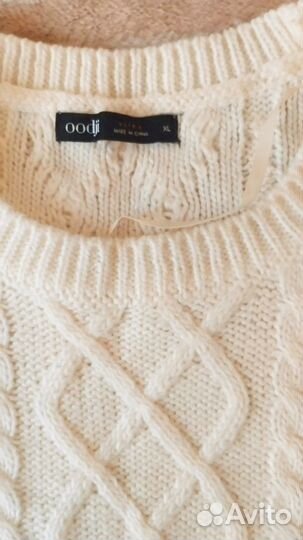 Свитер женский