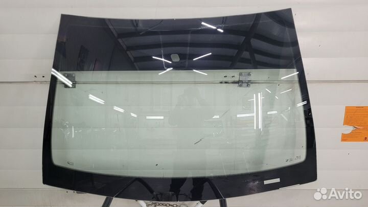 Лобовое стекло Опель Астра Н с датчиком дождя Б/У