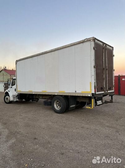 Freightliner Business Class (M2), 2004