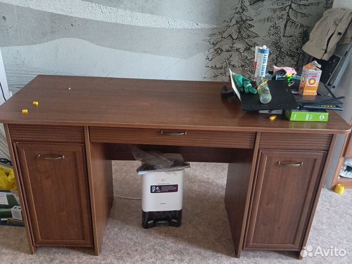 Продам стол