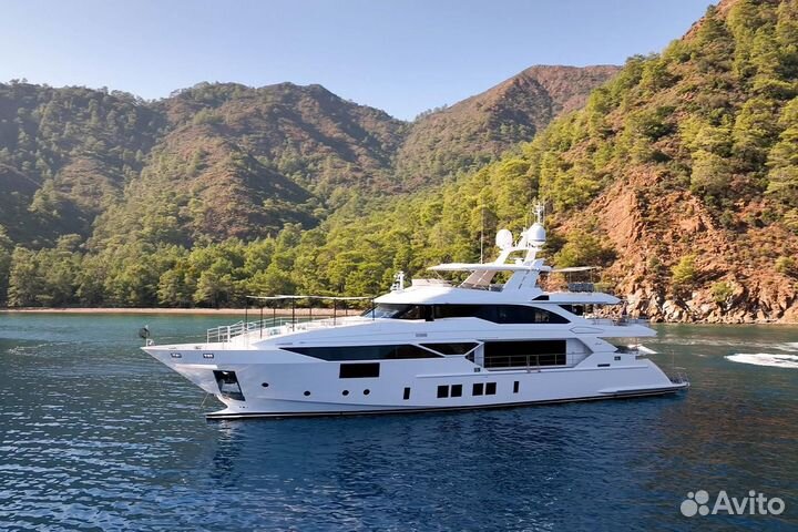 Моторная яхта Benetti Fast 125, 2021