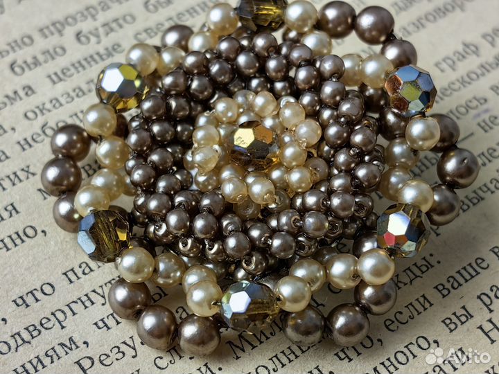 Брошь винтажная СССР из бусин