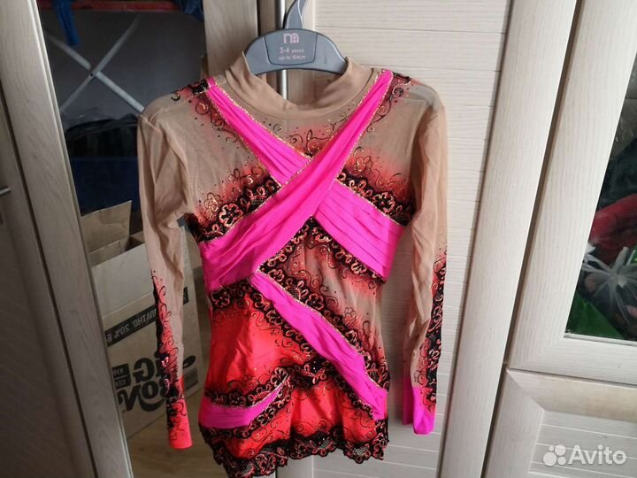 Купальник для худ. гимнастики танцующие 36р