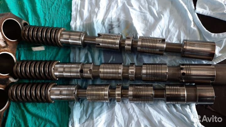 Распределитель на экскаватор Hitachi ZX470LCH-3