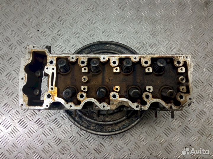 Головка блока цилиндров R1660160301 Mercedes Benz