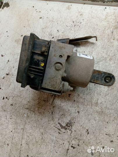 Блок ABS Hyundai Elantra 4