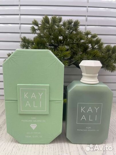 Kayali YUM pistachio gelato 33