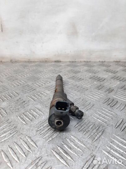 Форсунка Toyota Yaris хэтчбэк 1.4 1ndtv 2006