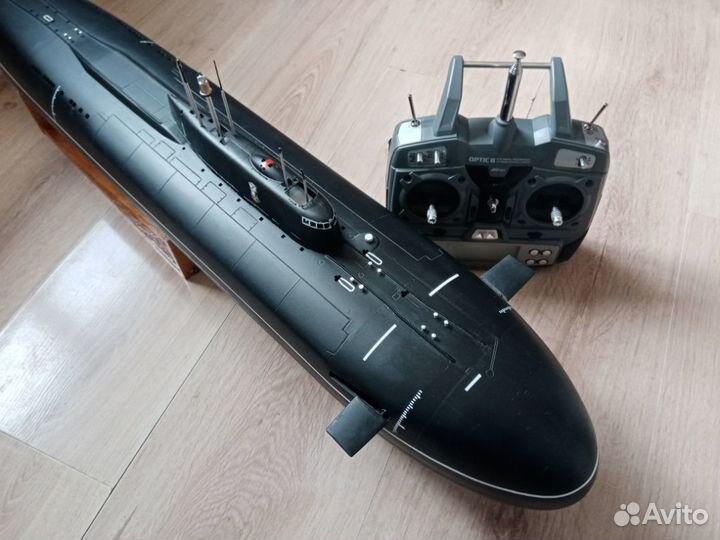 Радиоуправляемая модель подводной лодки 